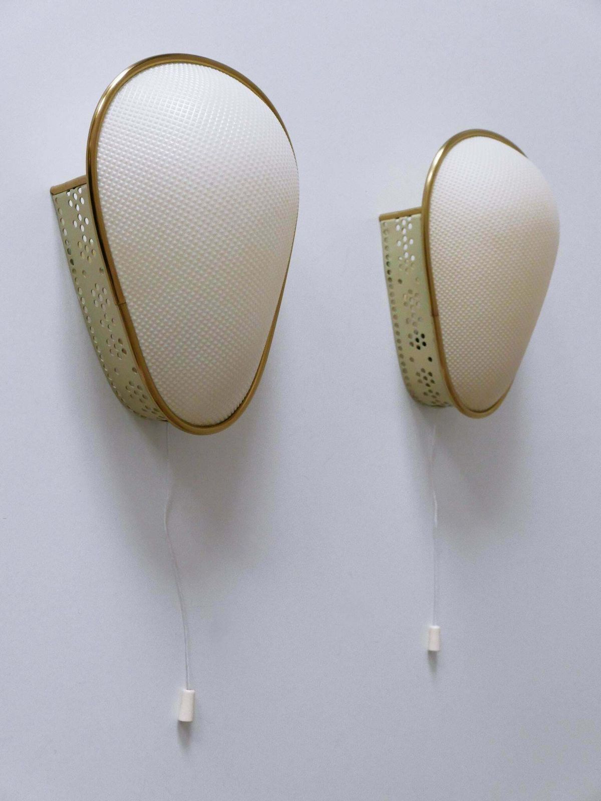 photo vinterior Set Of Two Rare & Elegant Mid Century Modern Sconces Or Wall Lamps Germany 1950s