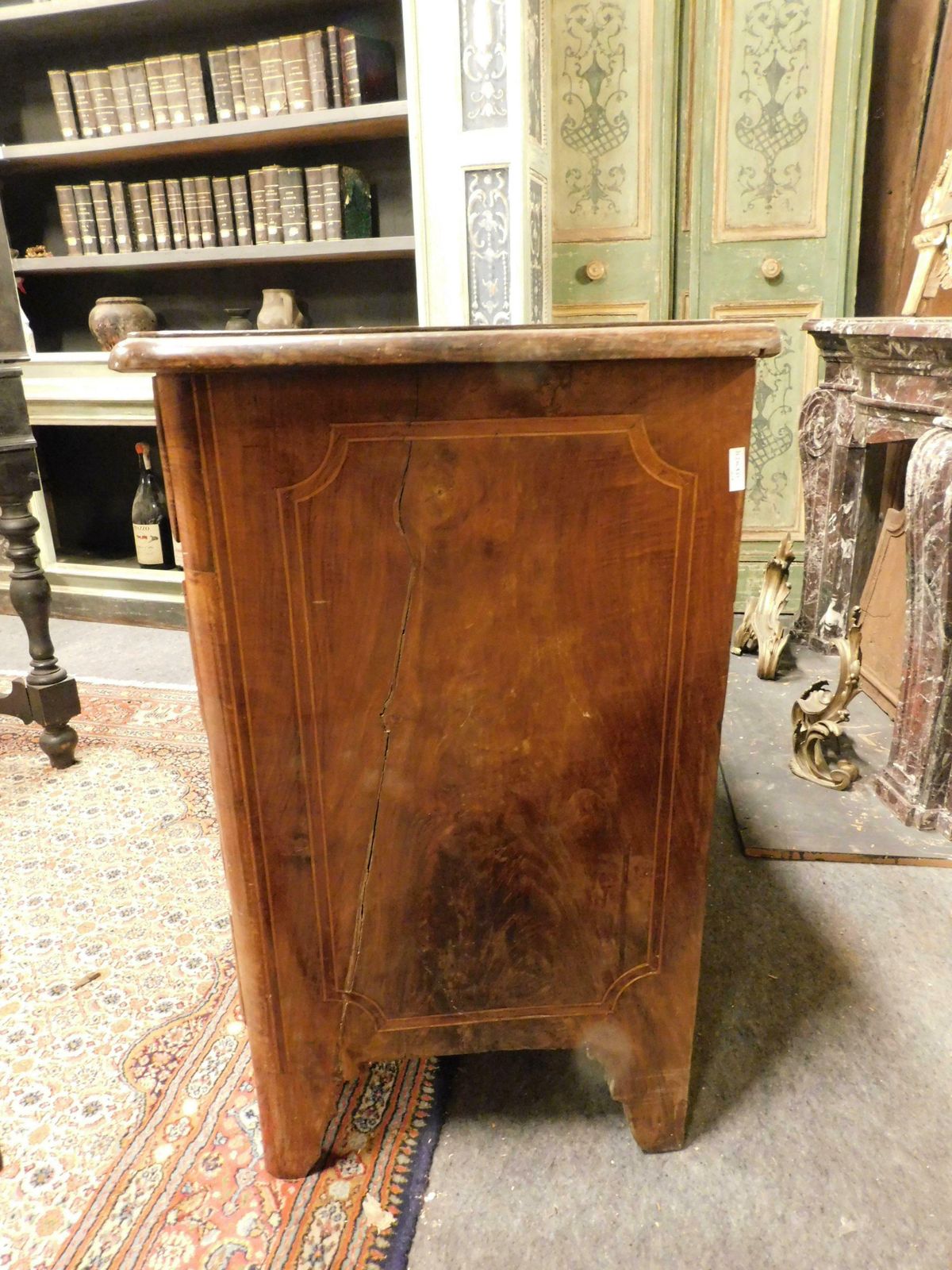 photo vinterior Dresser, Chest Of Drawers In Walnut, Veneered And Inlaid, Italy