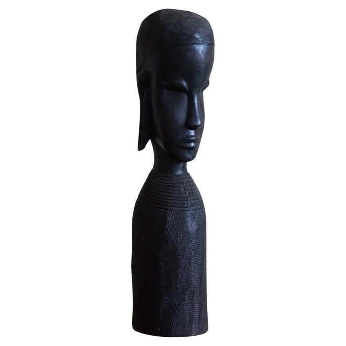 Decorative African Wooden Sculpture, Mid Century, Handcrafted In The 1940 50s