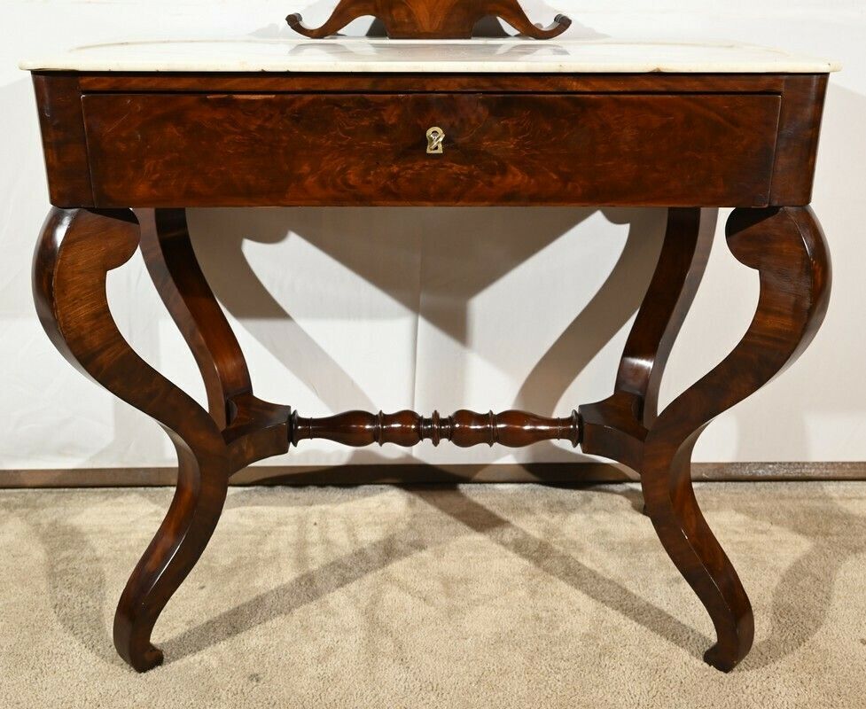 photo vinterior Burl Mahogany Dressing Table, Restoration Period – Early 19th Century