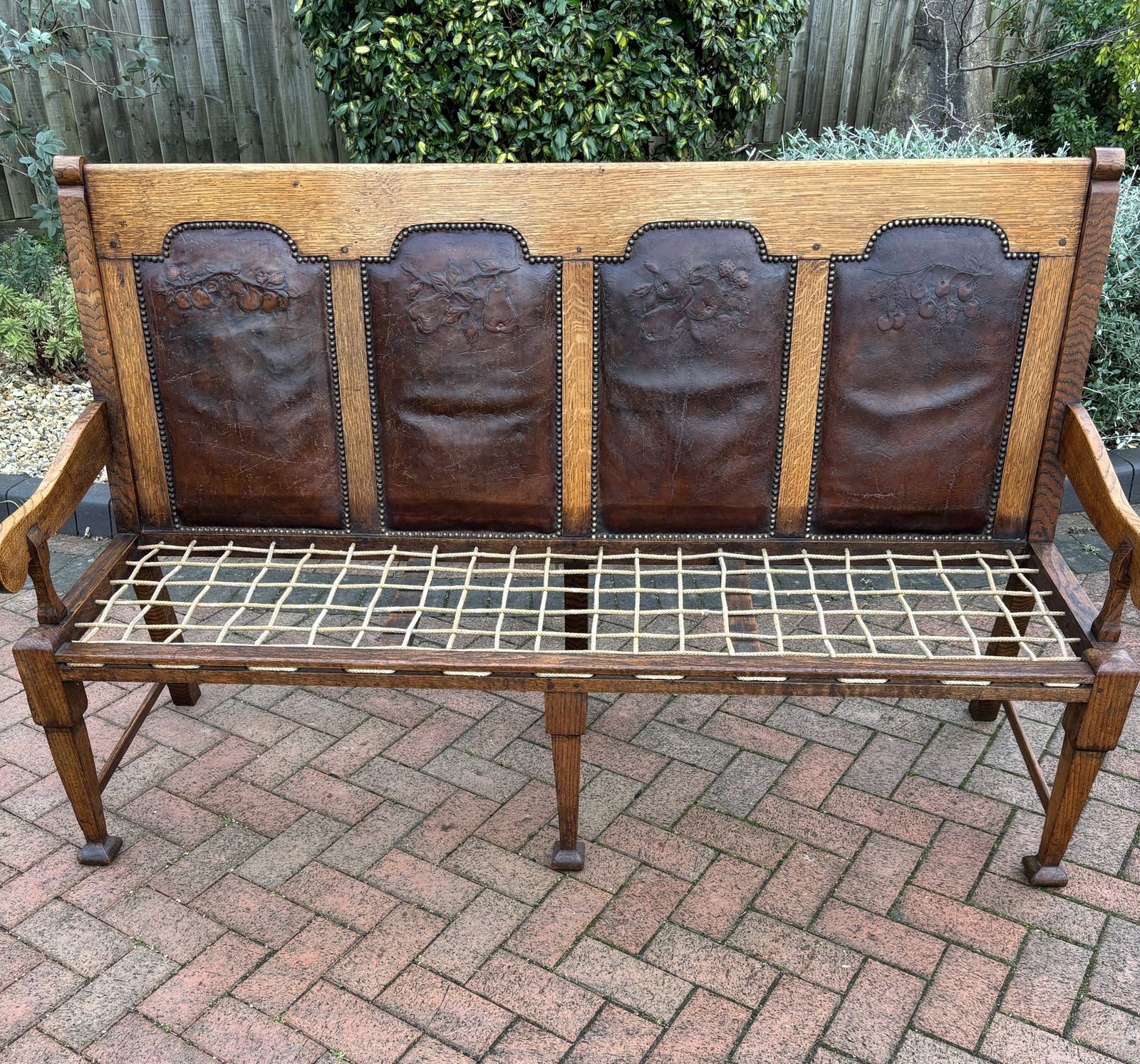 Arts & Crafts Oak And Leather Settle photo buy