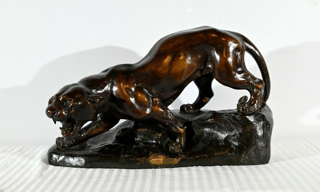 Patinated Terracotta Sculpture “Tiger On The Lookout”, Signed T.Cartier – Early 20th Century