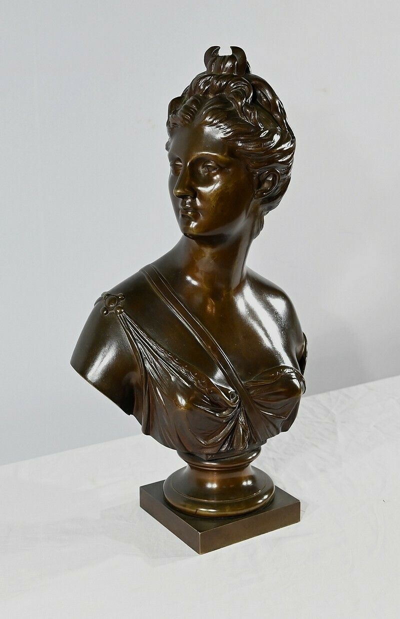 Bronze “Diane The Huntress” After Houdon – Late 19th Century photo furniture