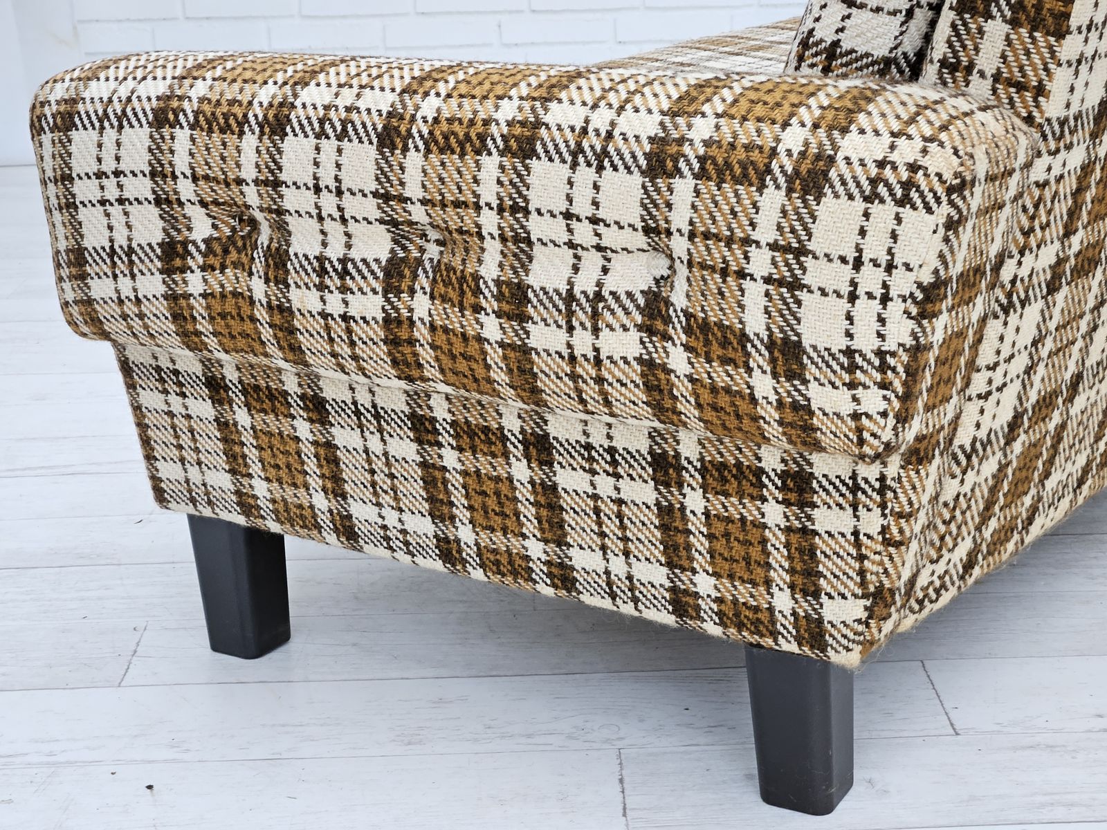 photo vinterior 1970s, Danish 2 Seater Sofa, Original Very Good Condition, Furniture Wool.