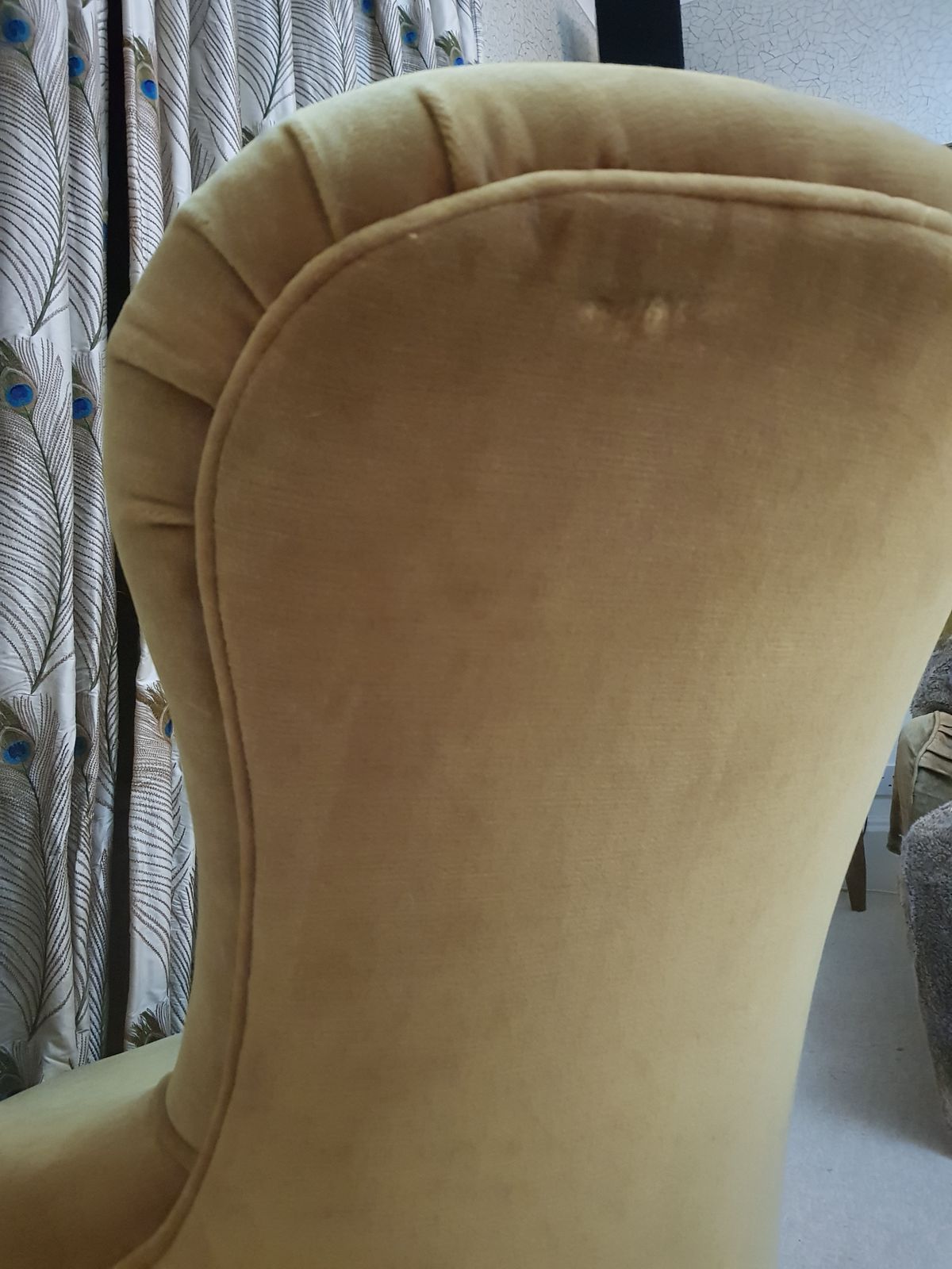 photo vintage Gold Velvet And Mahogany Slipper Chair 1900s
