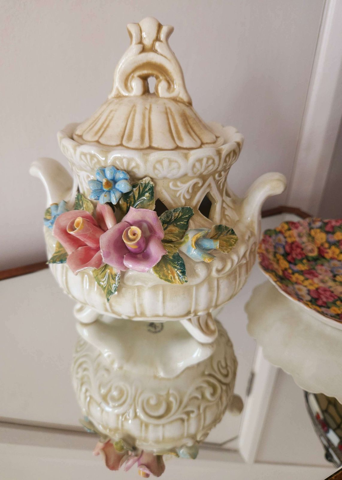 Authentic, Extravagant, Mid Century Capodimonte Lidded Ornamental Pot photo furniture