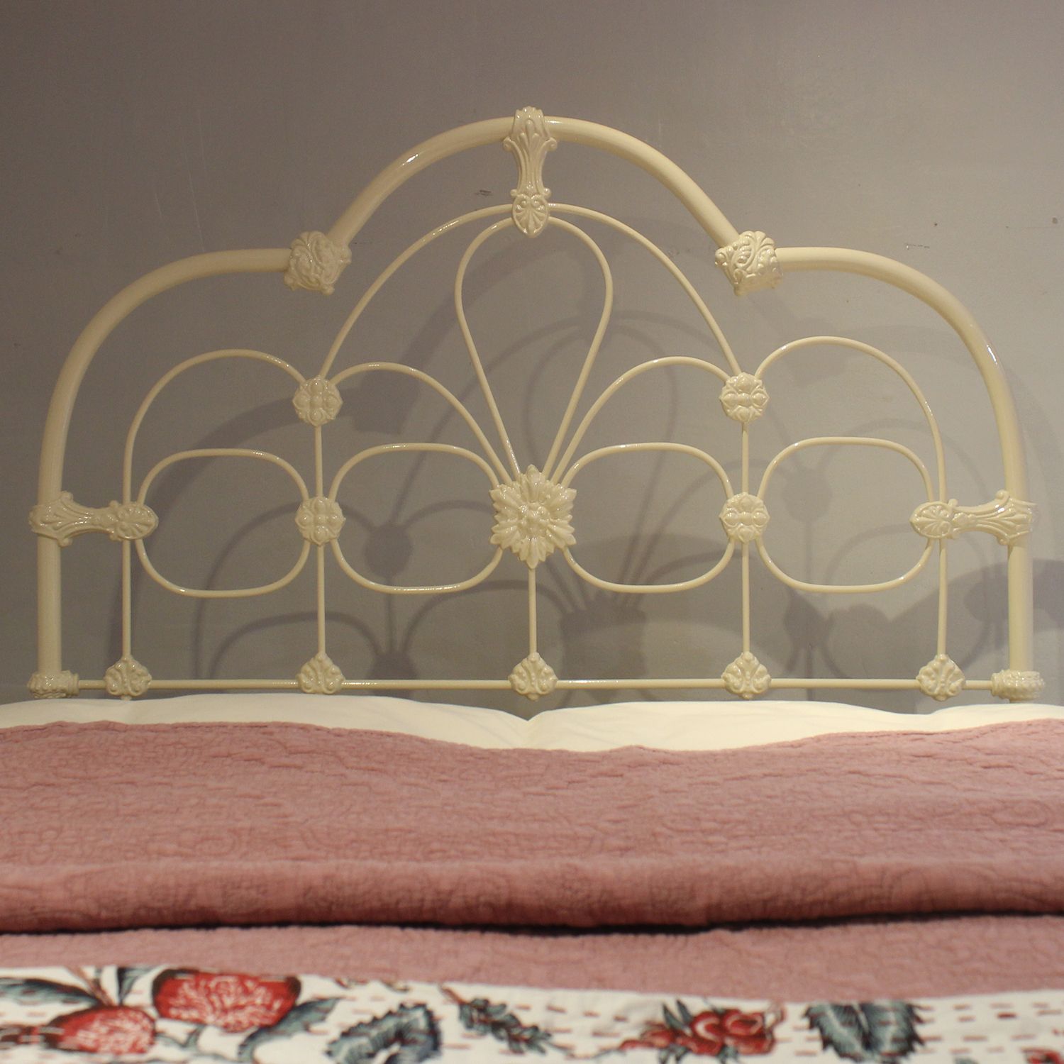 Matching Pair Of Large Single Antique Beds In Cream (With Bases) photo vinterior