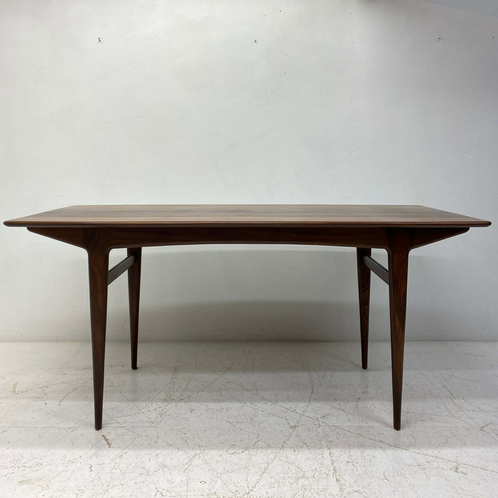 Afromasia Younger Dining Table, Mid 20th Century photo vinterior