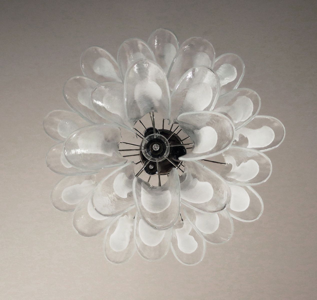 Italian Vintage Murano Chandelier   26 Glass Petals photo 630.0