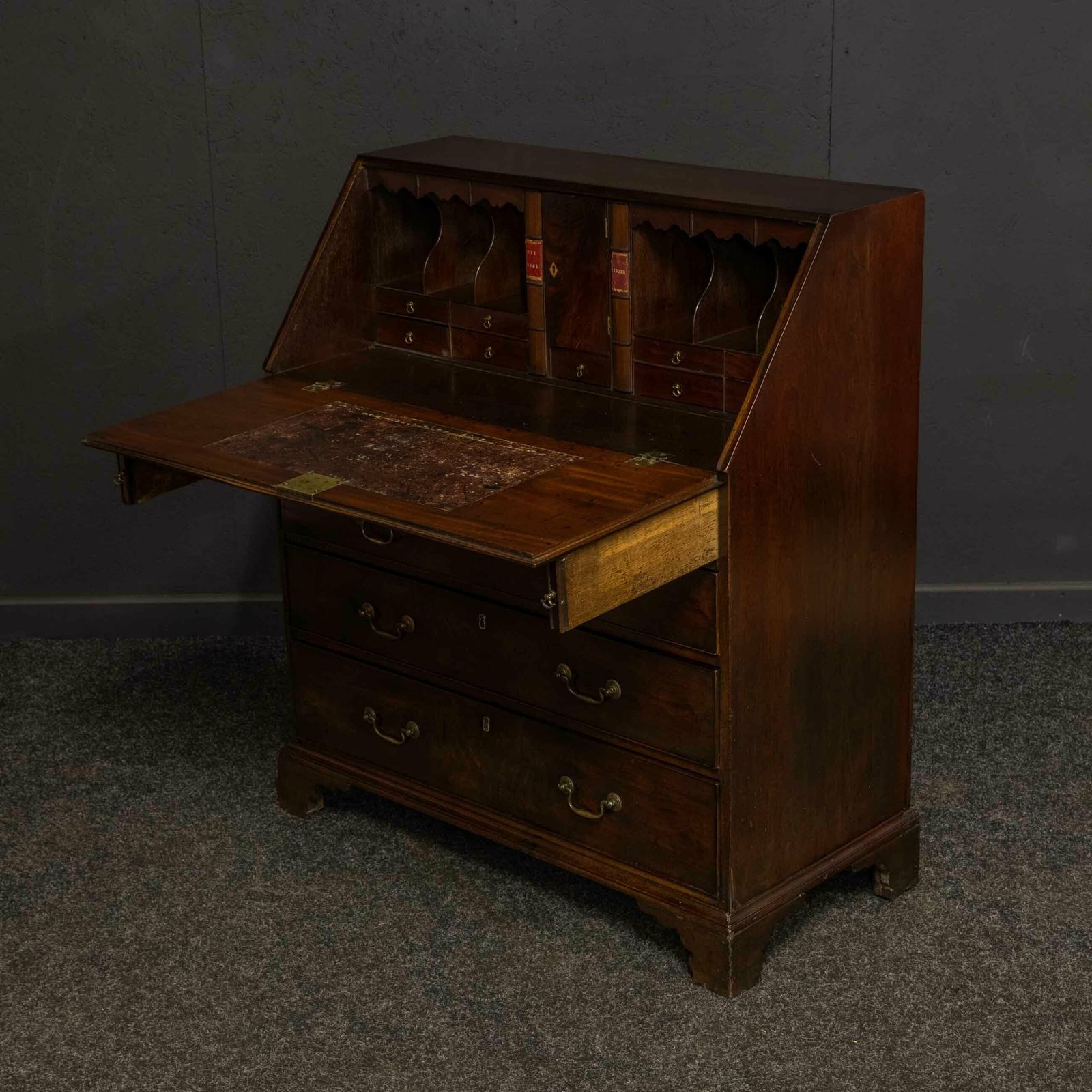 photo vinterior Georgian Mahogany Bureau