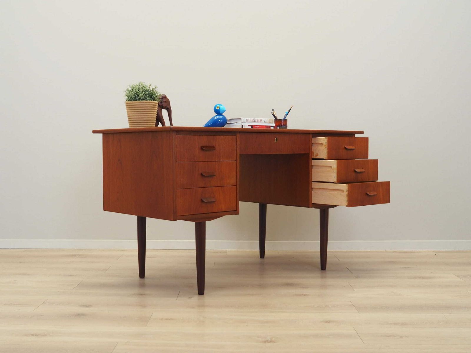 Teakhouten Bureau, Deens Design, Jaren 1970, Productie: Denemarken photo vinterior