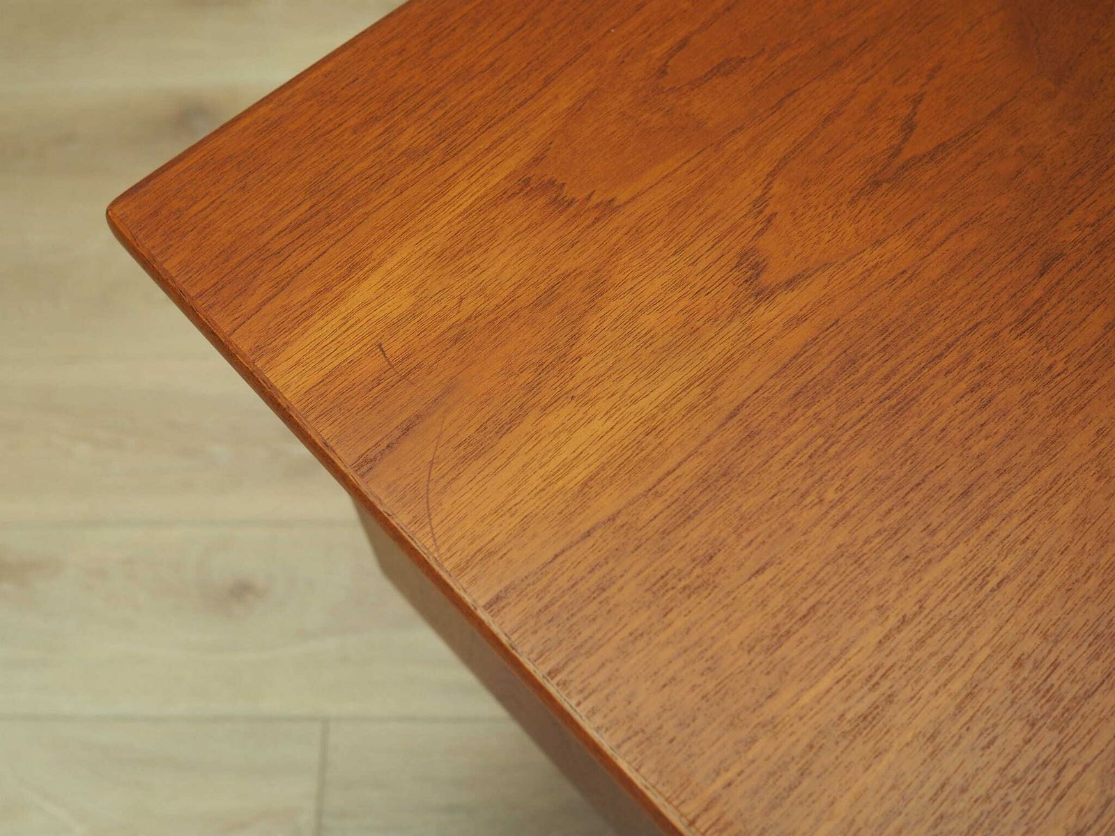 photo furniture Teakhouten Bureau, Deens Design, Jaren 1970, Productie: Denemarken