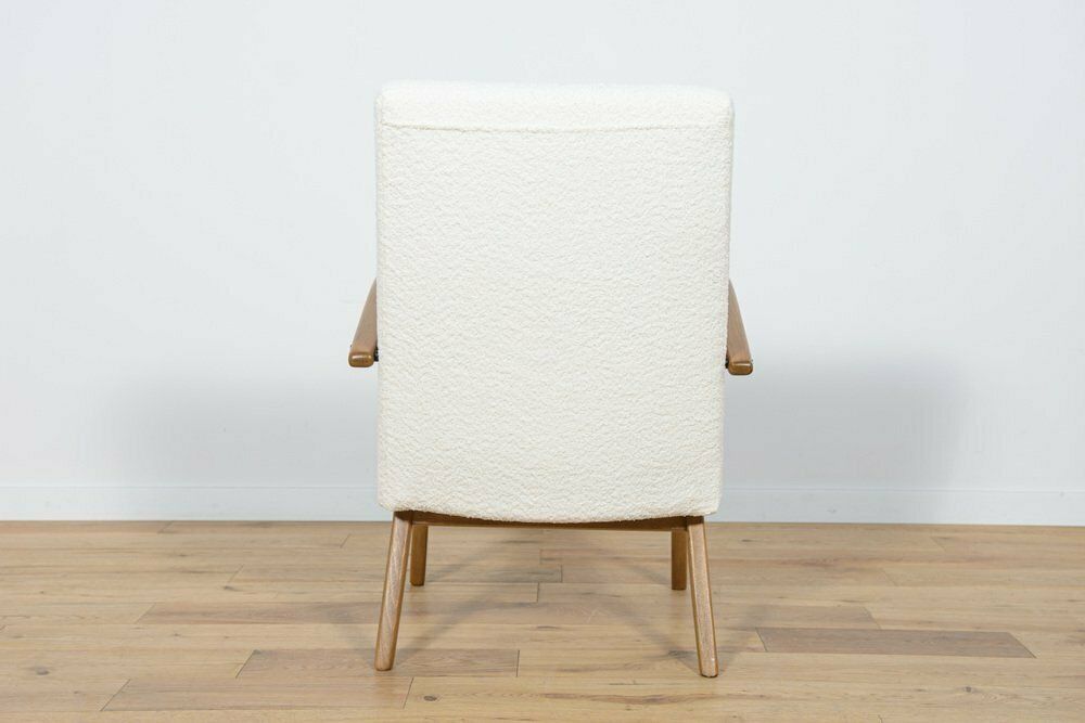 Model 53 Armchair By Jaroslav Smidek For Ton, 1960s photo vintage