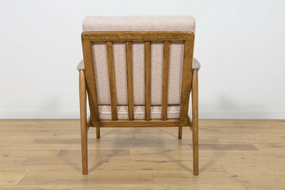 photo furniture Mid Century Model 300 139 Armchairs From Swarzędz Factory, 1960s, Set Of 2