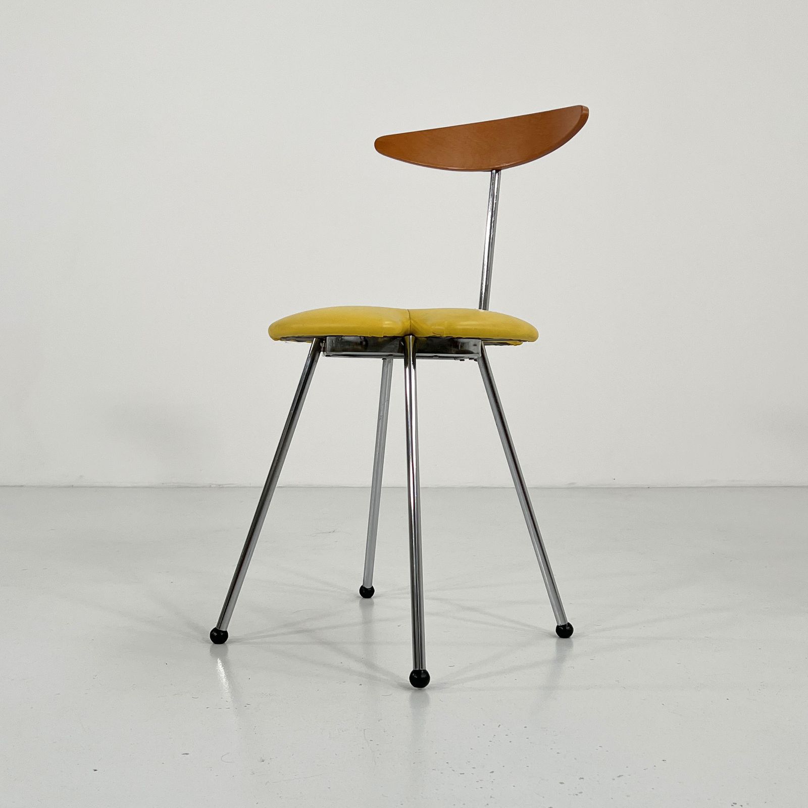 photo furniture Yellow Flower Chair From Effezeta, 1970s