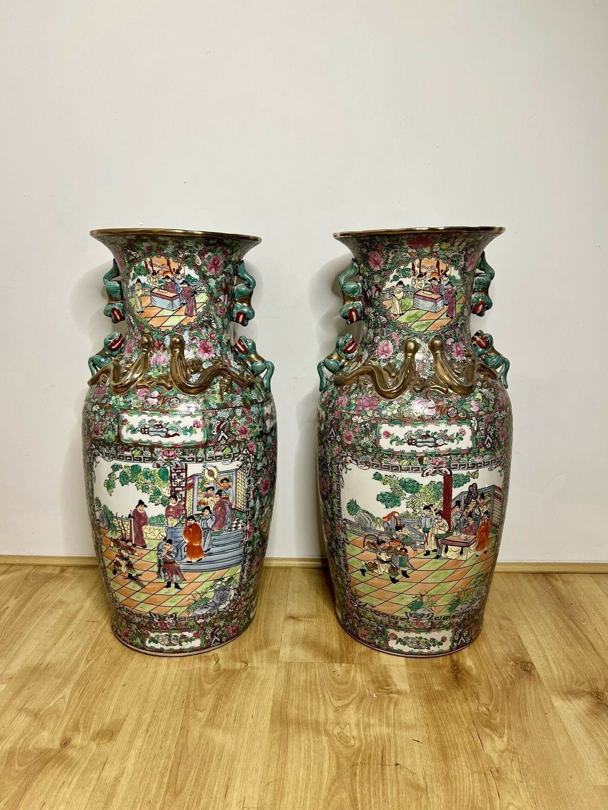 Fantastic Pair Of Antique Large Chinese Floor Standing Vases