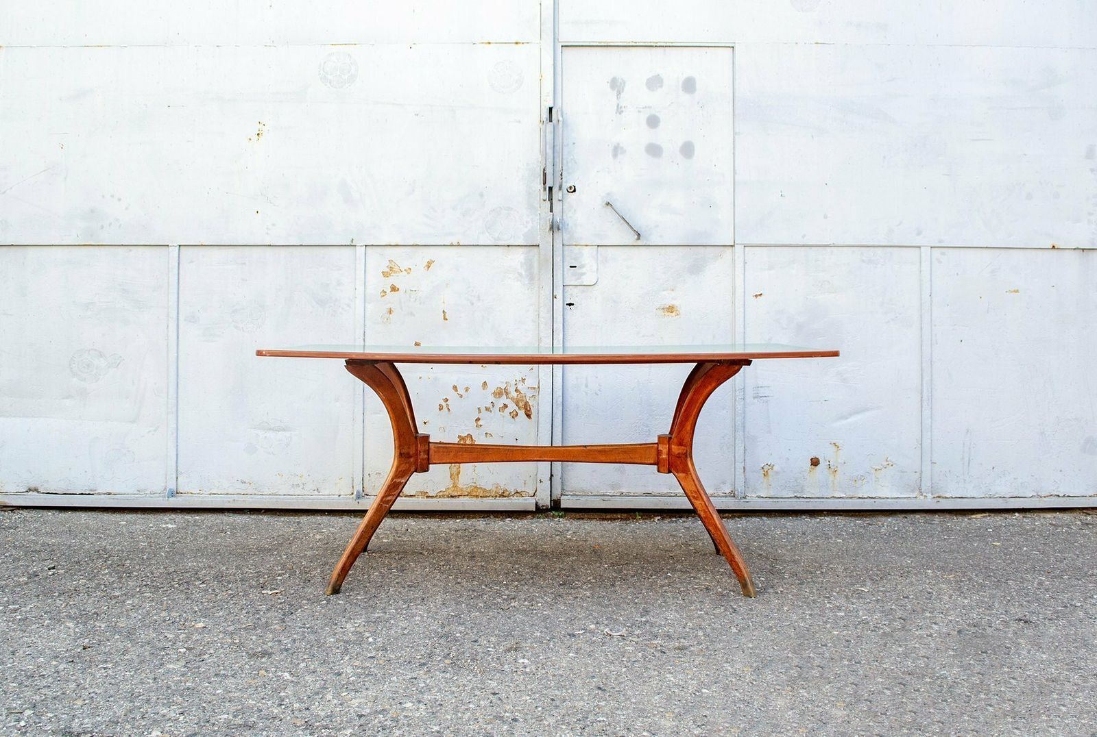 Italiaanse Tafel Van Beukenhout En Formica, Ca. Jaren 1950 photo furniture