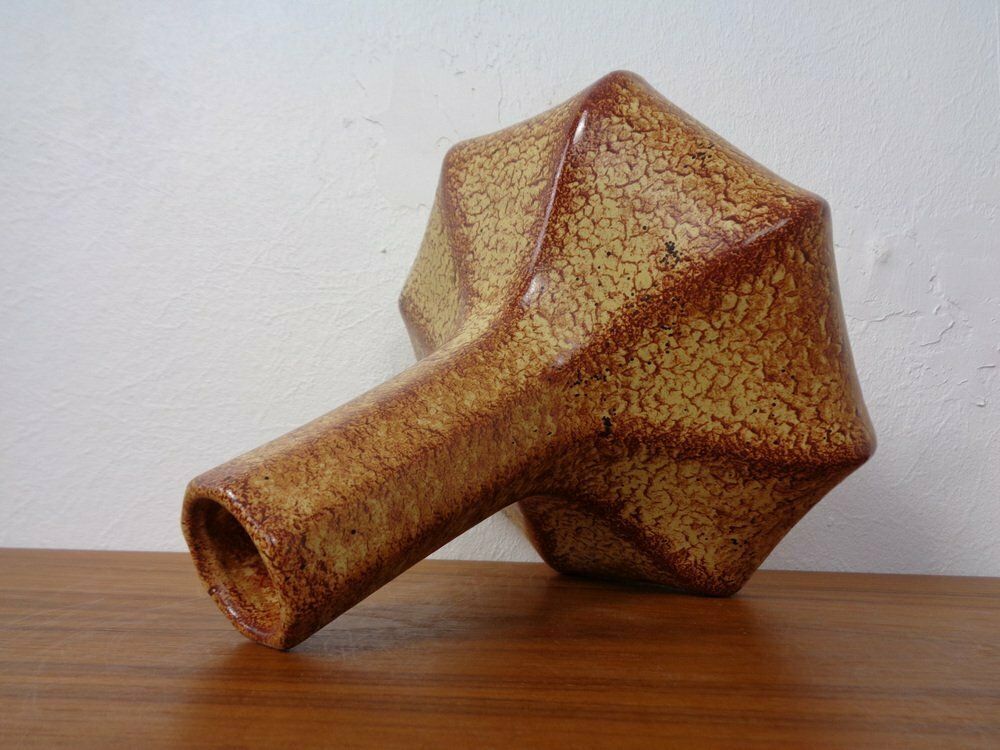 Italian Ceramic Vase By Roberto Rigon For Bertoncello, 1960s photo vinterior
