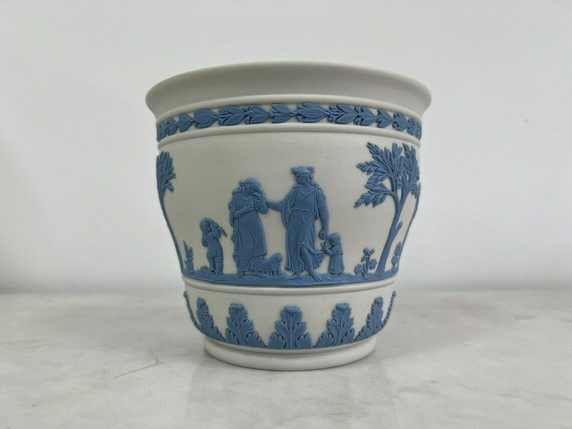 Vintage Wedgwood Jardiniere Blue On White Jasperware Planter photo 95.0