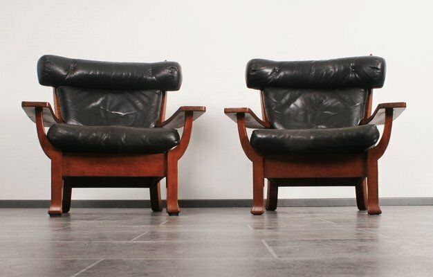 3767.0 Leather And Oak Ox Shape Armchairs 1950s Set Of 2 photo