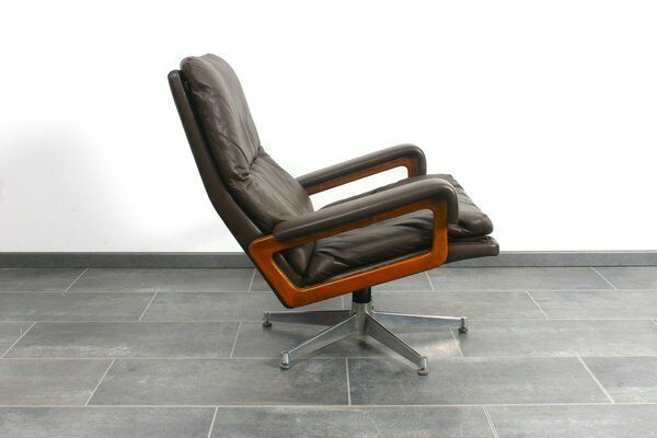 King Chair In Brown Leather By André Vandenbeuck For Strässle 1960s photo Furniture