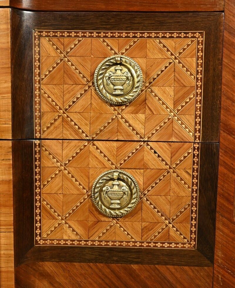 photo vinterior Rosewood And Amaranth Chest Of Drawers, Louis XV / Louis XVI Transition Style – Late 19th Century
