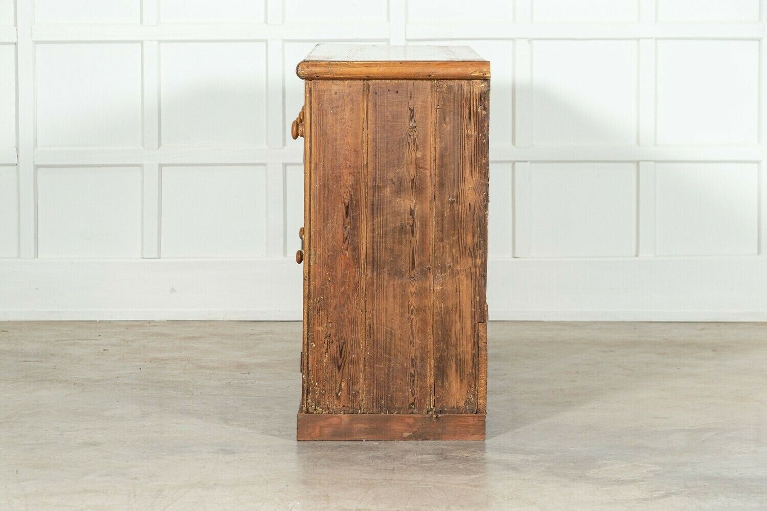 photo furniture 19thc English Pine Dresser Base