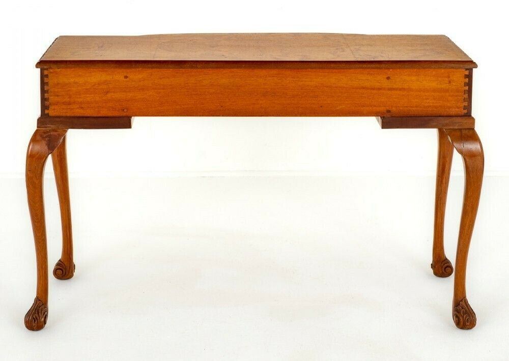 Queen Anne Side Table Walnut, 1930s photo vinterior