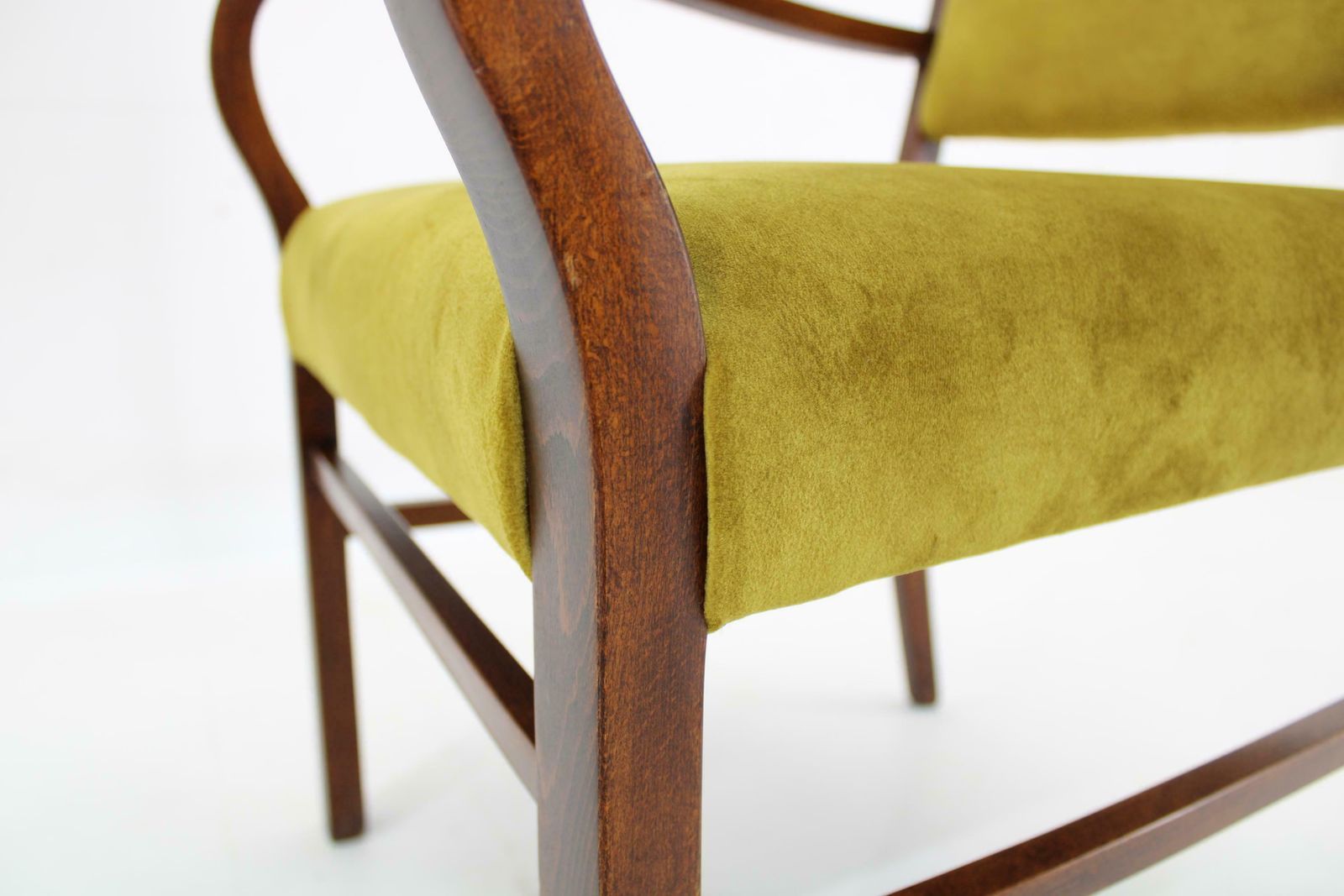 785.0 1940s Pair Of Restored Beech Art Deco Armchairs Czechoslovakia photo
