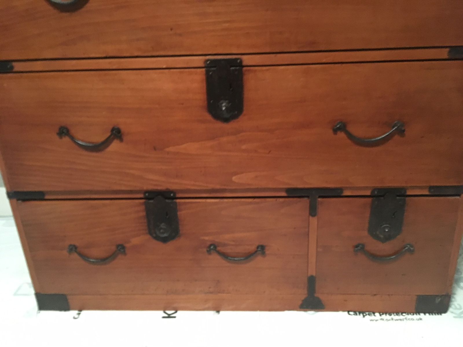 photo furniture Japanese Chest Of Drawers