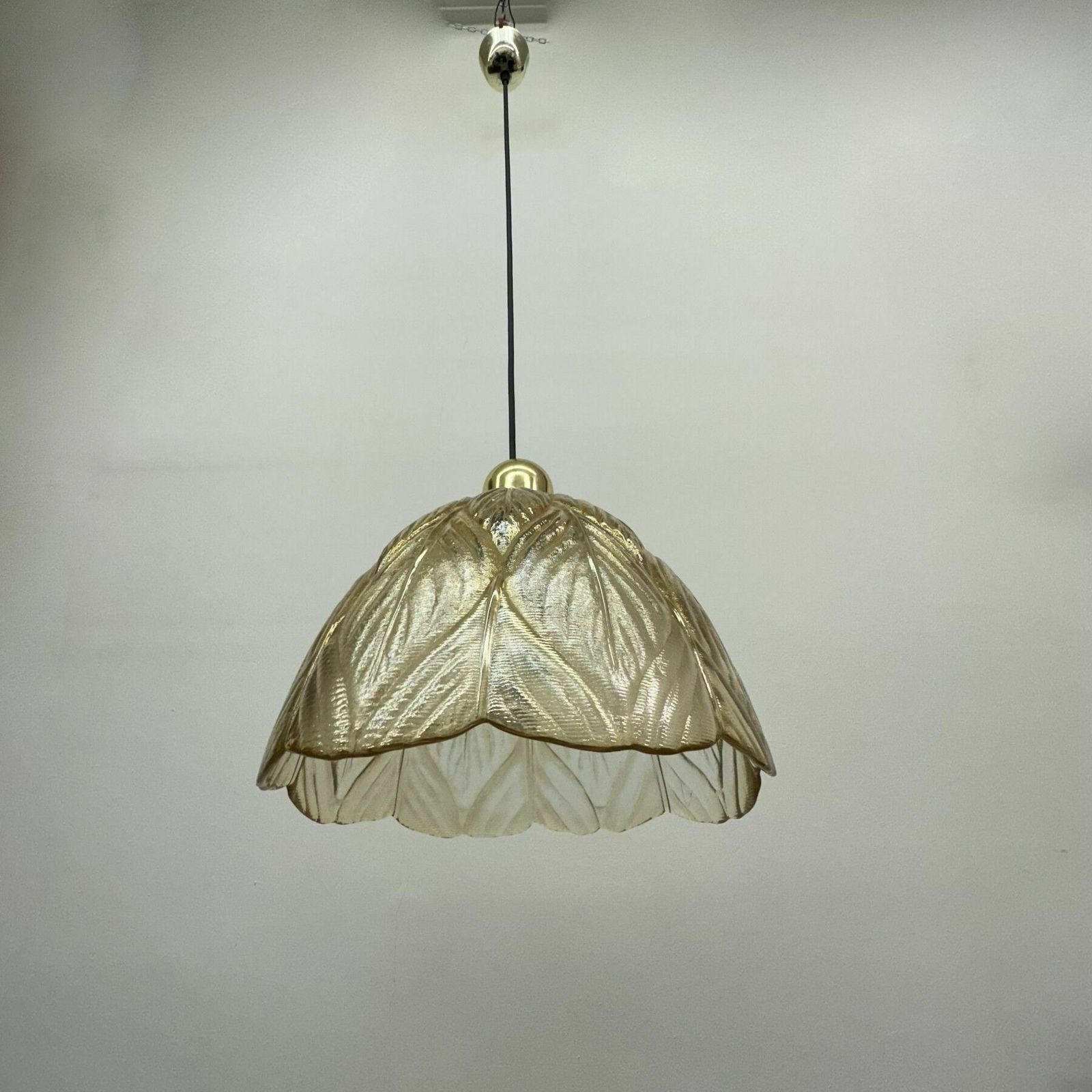 399.0 Peil & Putzer Glazen Bladlamp, Jaren 1970 photo