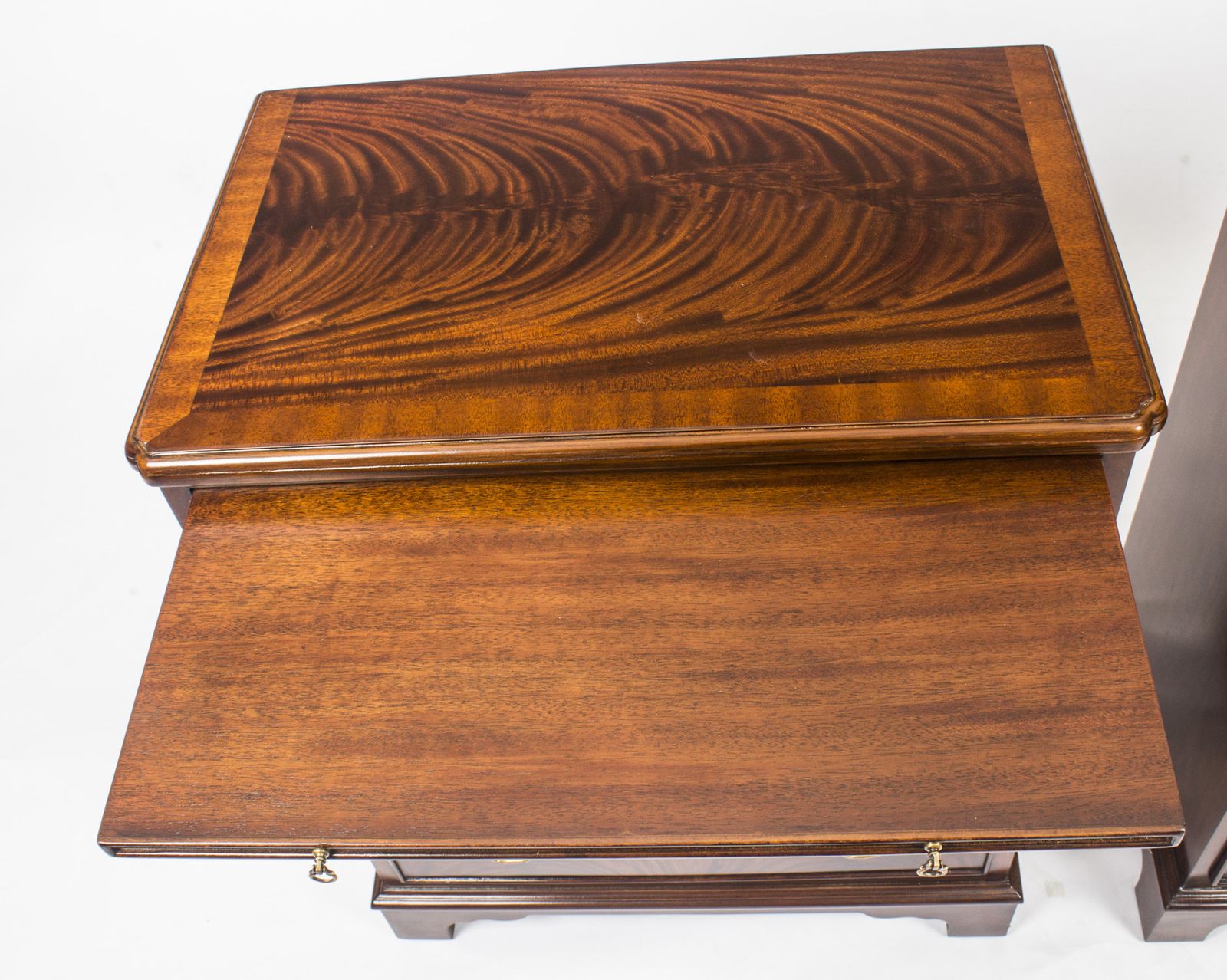Vintage Pair Of Flame Mahogany Bedside Cabinets With Slides 20th C photo 2200.0
