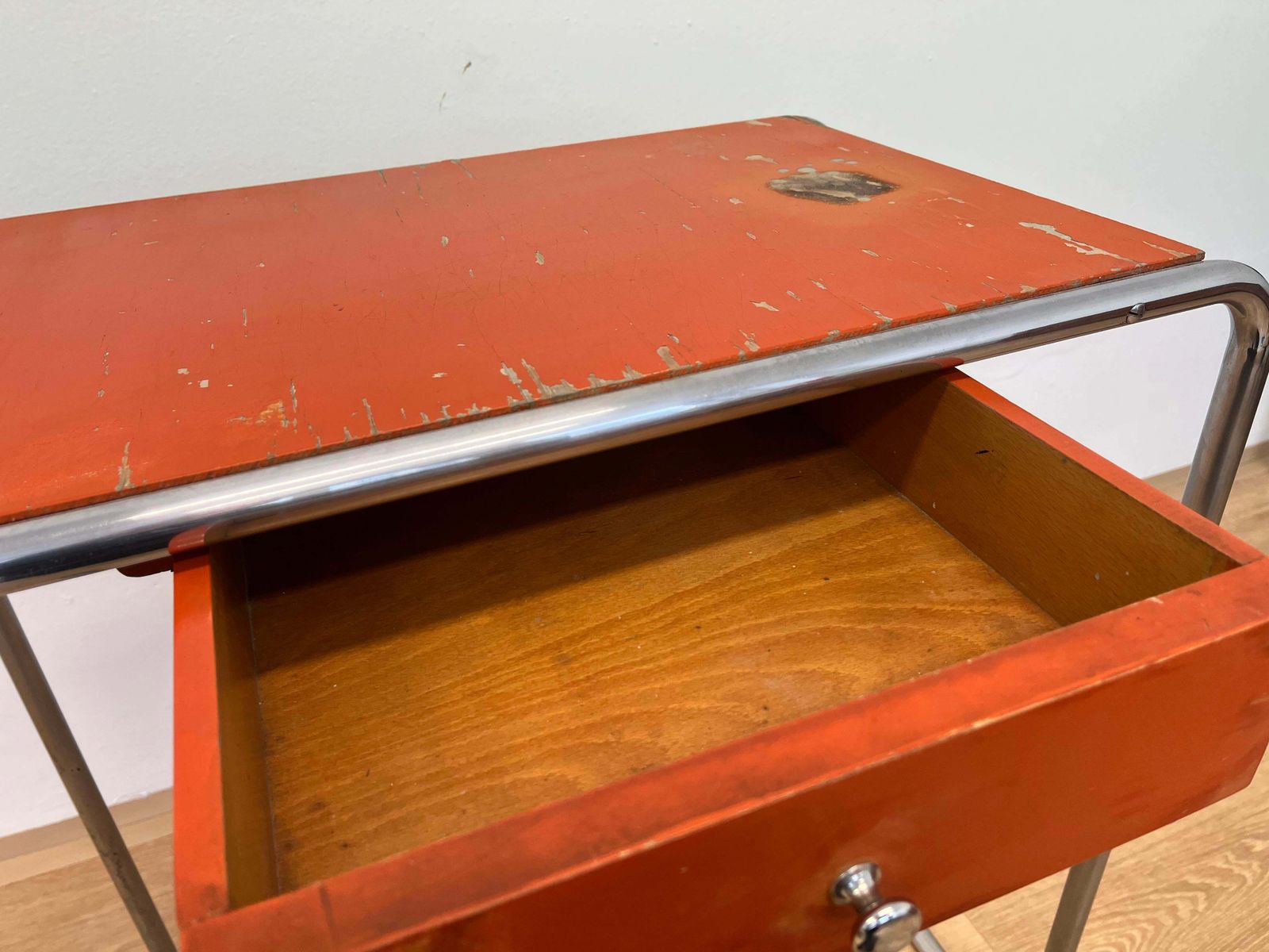 Bauhaus Tubular Steel Chrome Table Model R12 By Robert Slezak   1930s photo Furniture