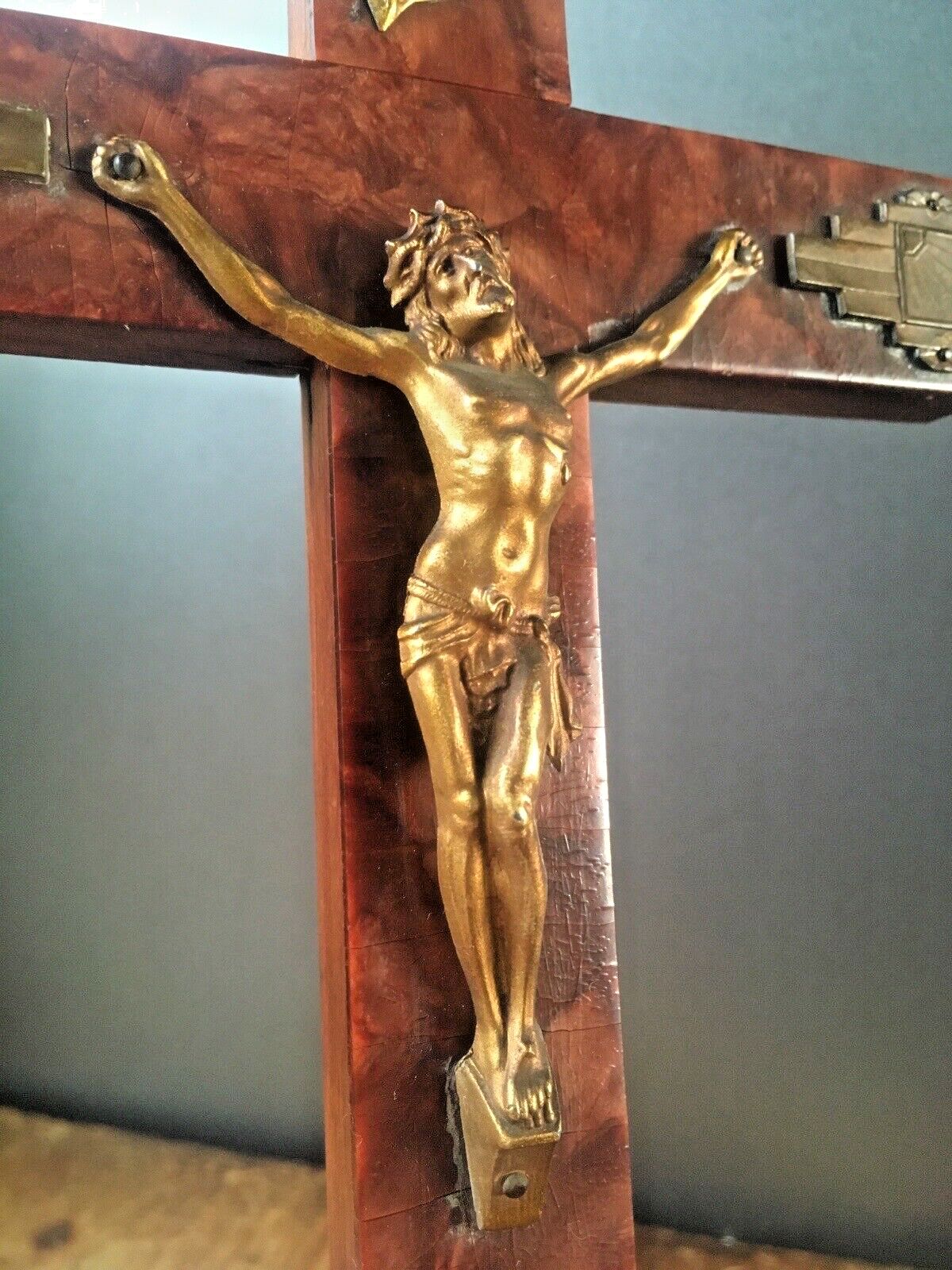 photo furniture Antique Art Deco French Bakelite Gilded Wall Hanging Crucifix Church Cross Jesus
