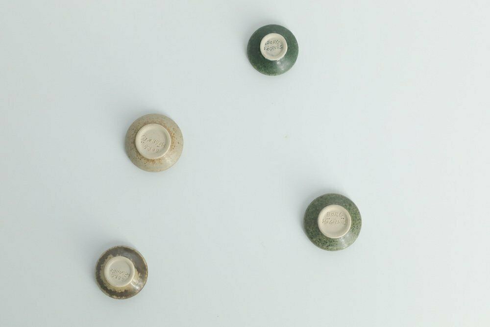 Kleine Mid Century Scandinavisch Moderne Verzamelbare Bruine En Groene Stoneware Schalen Van Gunnar Borg Voor Höganäs Ceramics, Jaren 1960, Set Van 4 photo vintage