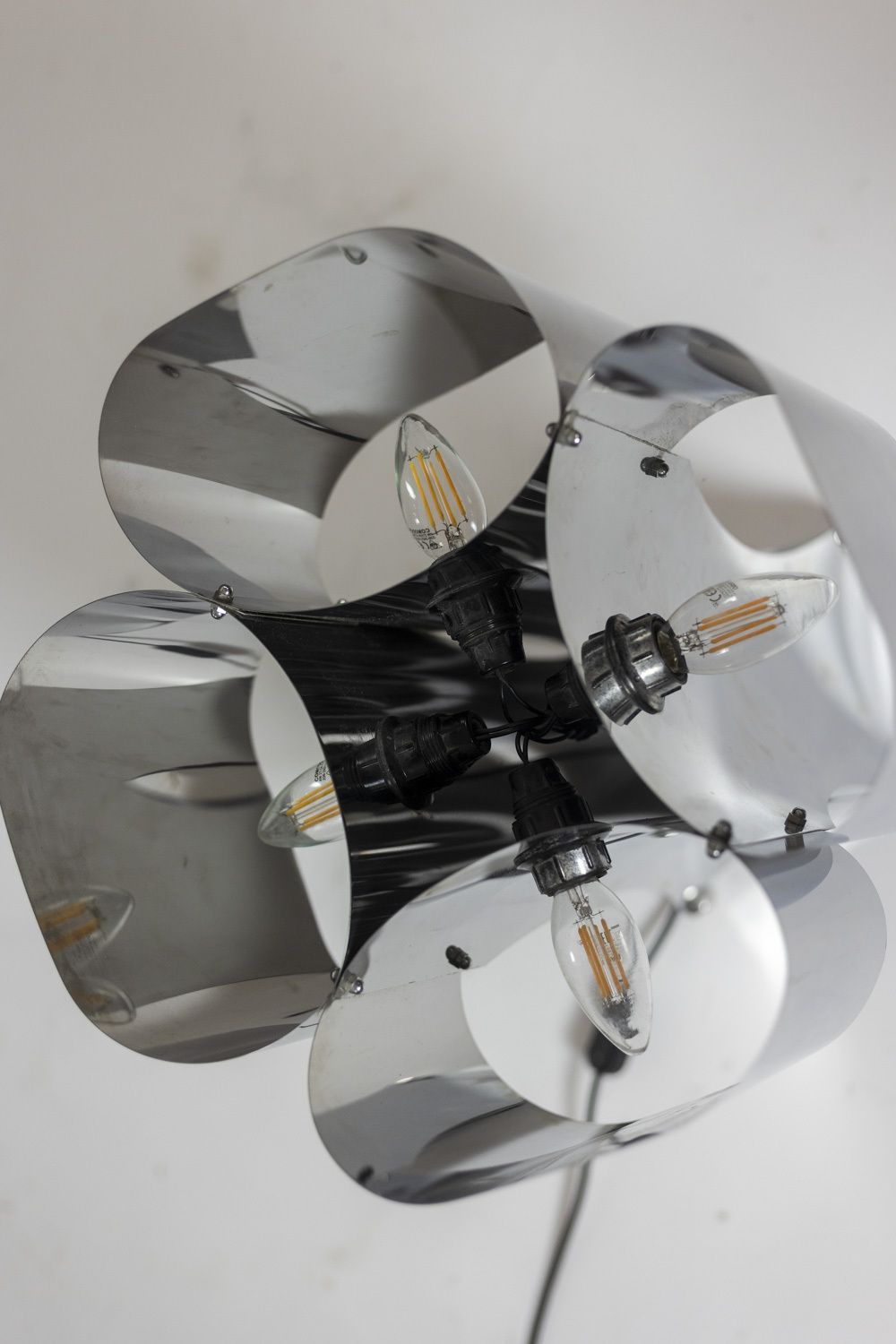 “Quadrilobe” Lamp In Polished Metal. 1970s. photo 2500.0