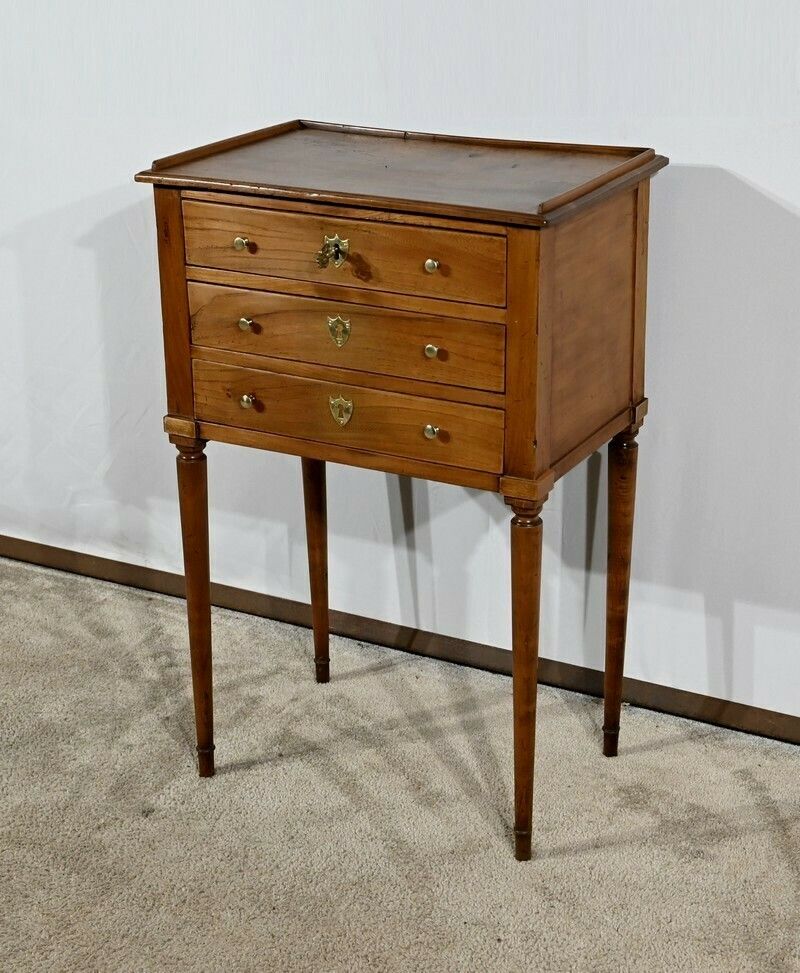 Small Living Room Table In Cherry And Walnut, Louis XVI Period – Late 18th Century photo for sale