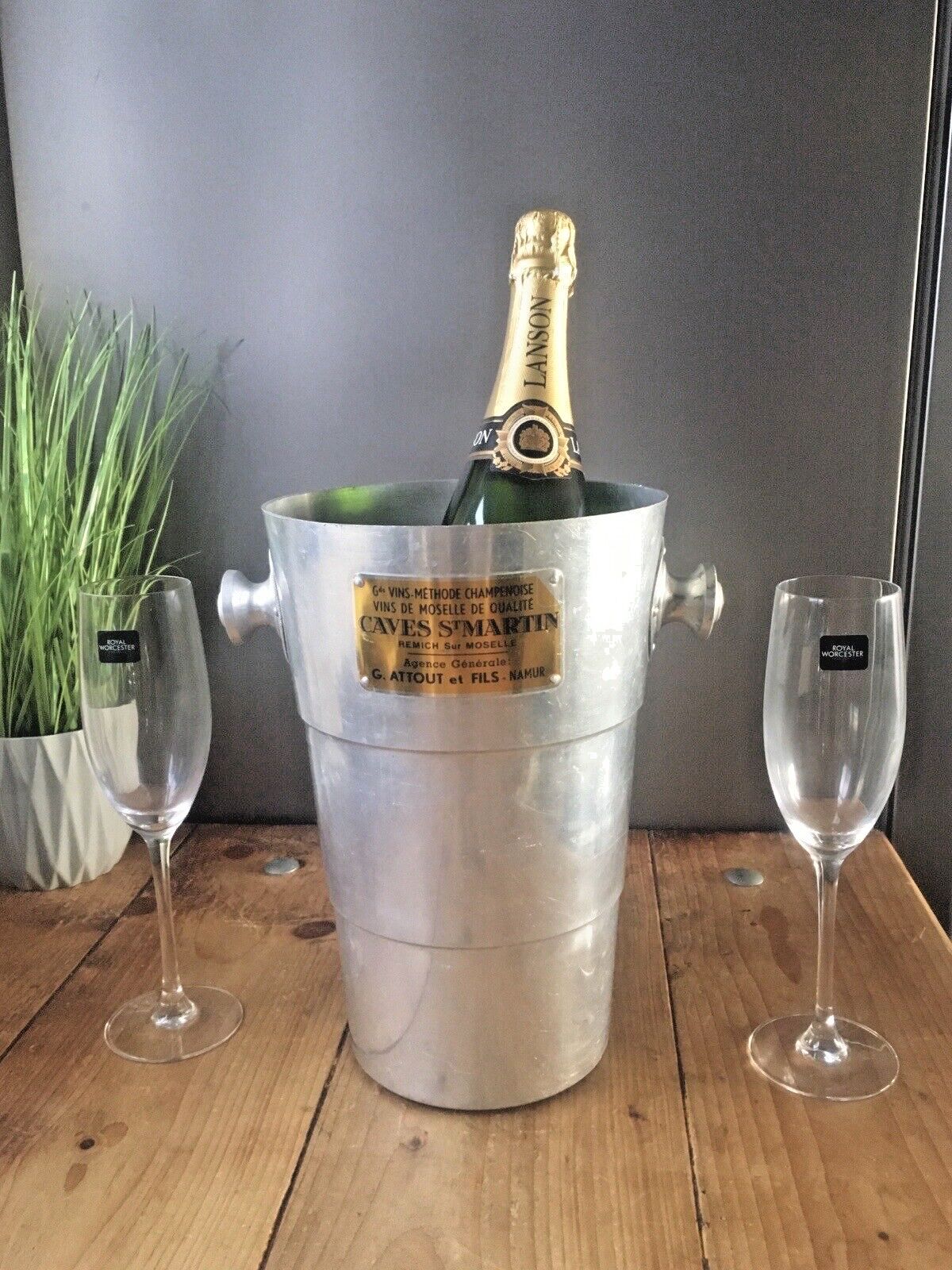 photo vinterior Large Vintage Art Deco Style Caves St Martin Champagne Aluminium Ice Bucket Bar