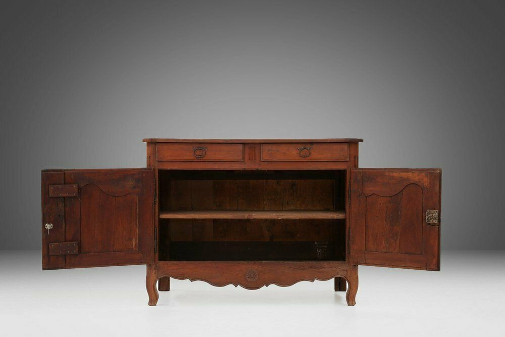 19th Century French Provencal Cabinet, 1820s photo vinterior