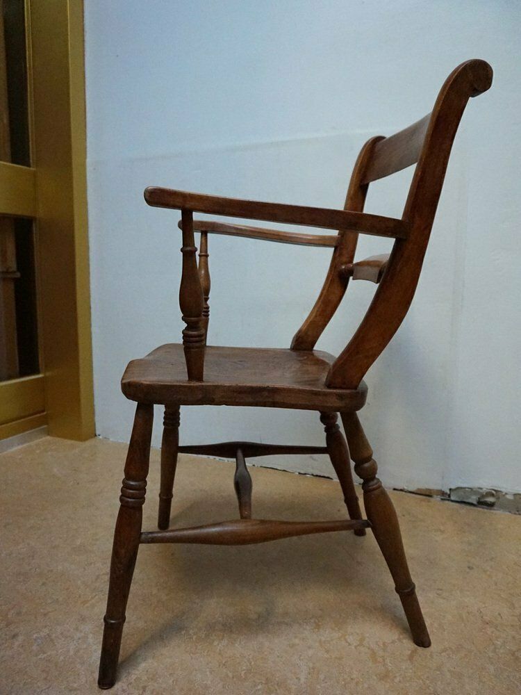 Furniture Oxford Windsor Bow Bar Back Chairs, 1850s, Set Of 5 photo