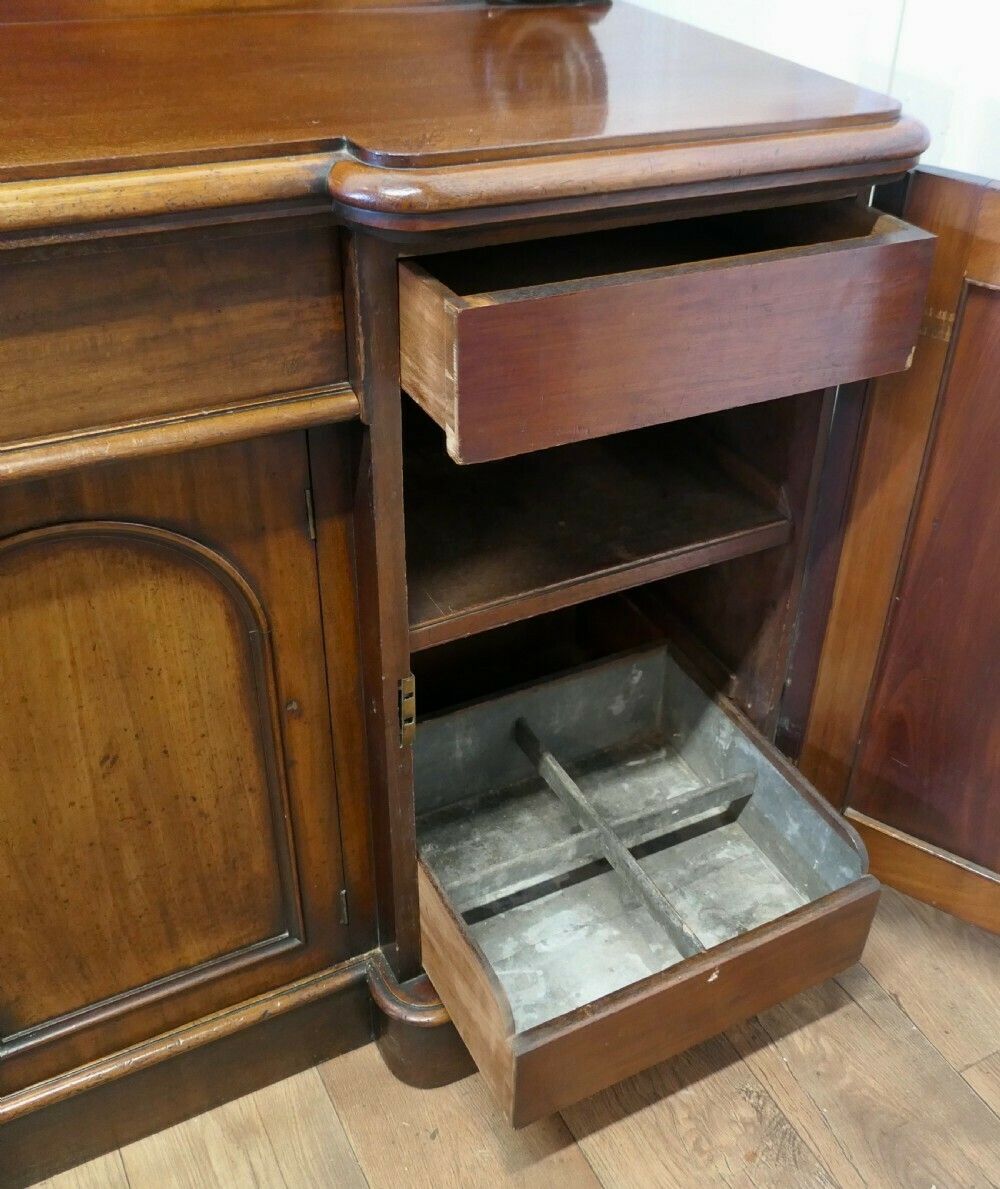 A Medium Size Victorian Sideboard Or Chiffonier photo 1500.0