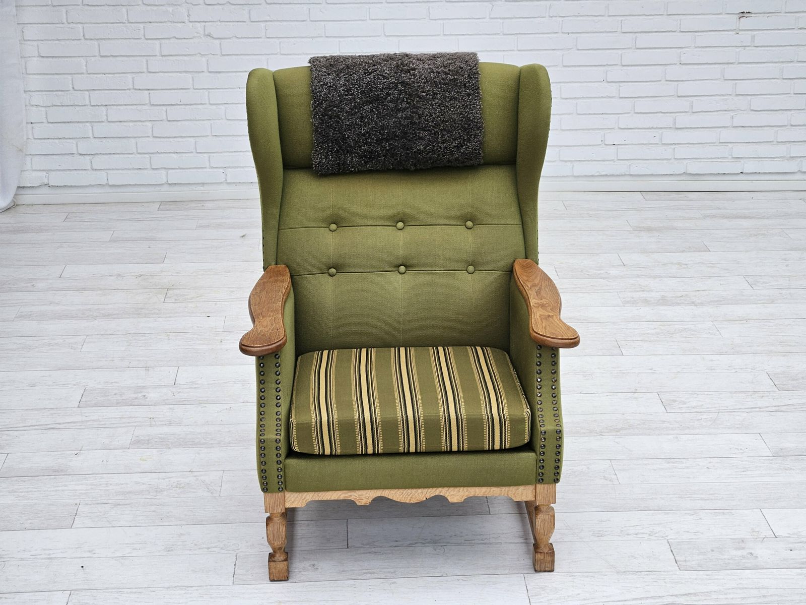 1970s, Danish Highback Armchair, Wool, Oak, Original Very Good Condition. photo vinterior
