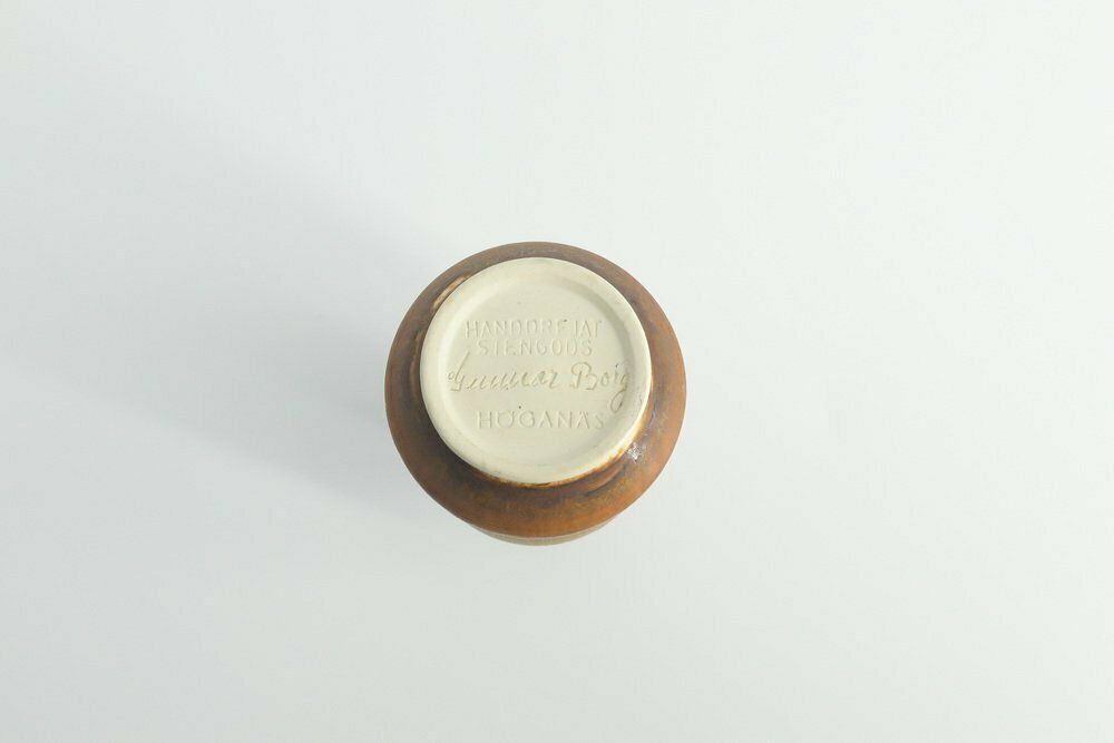 Kleine Mid Century Scandinavisch Moderne Verzamelbare Bruine Steengoed Vaasjes Van Gunnar Borg Voor Höganäs Ceramics, Jaren 1960, Set Van 4 photo Woonaccessoires