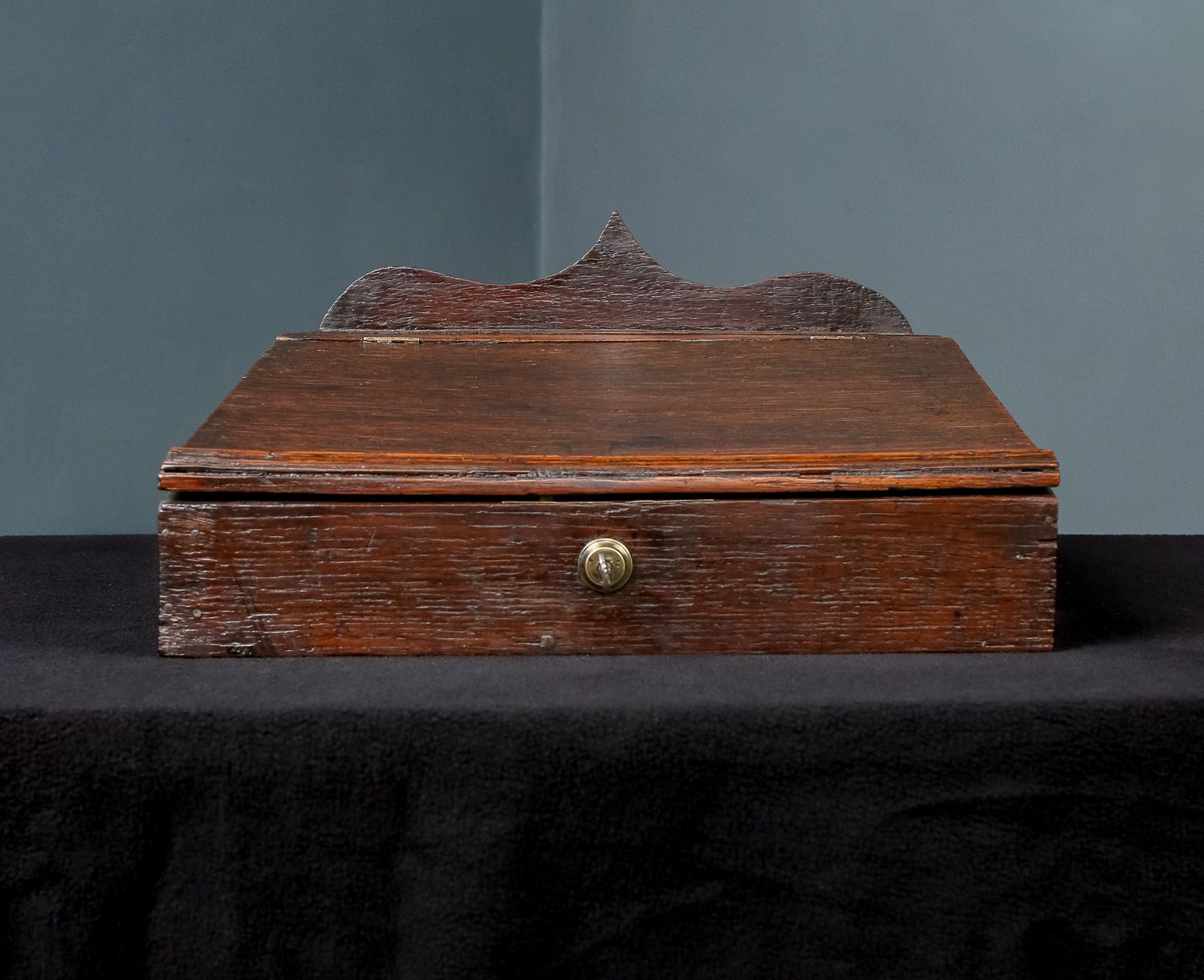 Small English 18th Century Georgian Oak Sloped Writing / Stationery / Letter Box / Chest (Circa 1790) photo 445.0