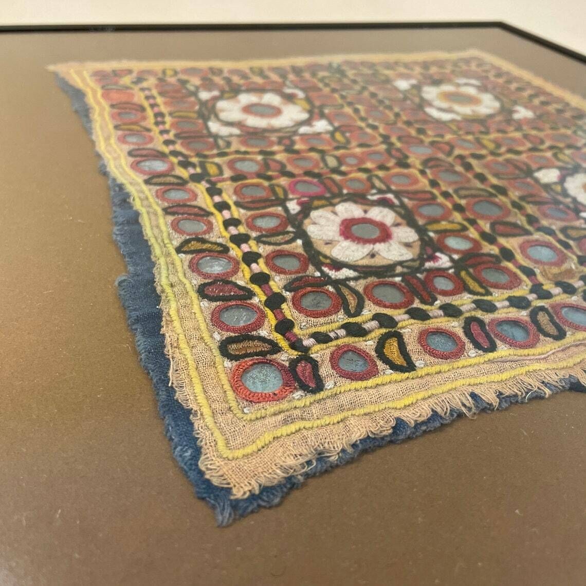 Antique Framed Indian Fabric Patch Fragment Hand Embroidered Picture Asian Art Vintage Textile Handmade 42.5x42.5cm Square Art Original Wall photo furniture