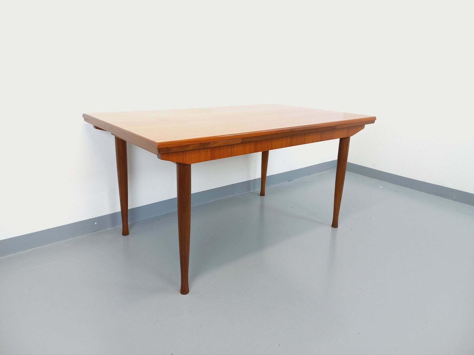 Scandinavian Rectangular Table With Round Teak Legs photo Furniture