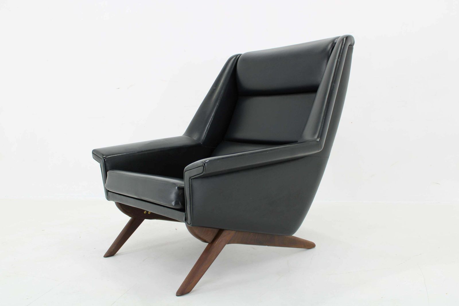 1970s Folke Ohlsson Armchair 4410 In Leatherette, Denmark photo 3100.0