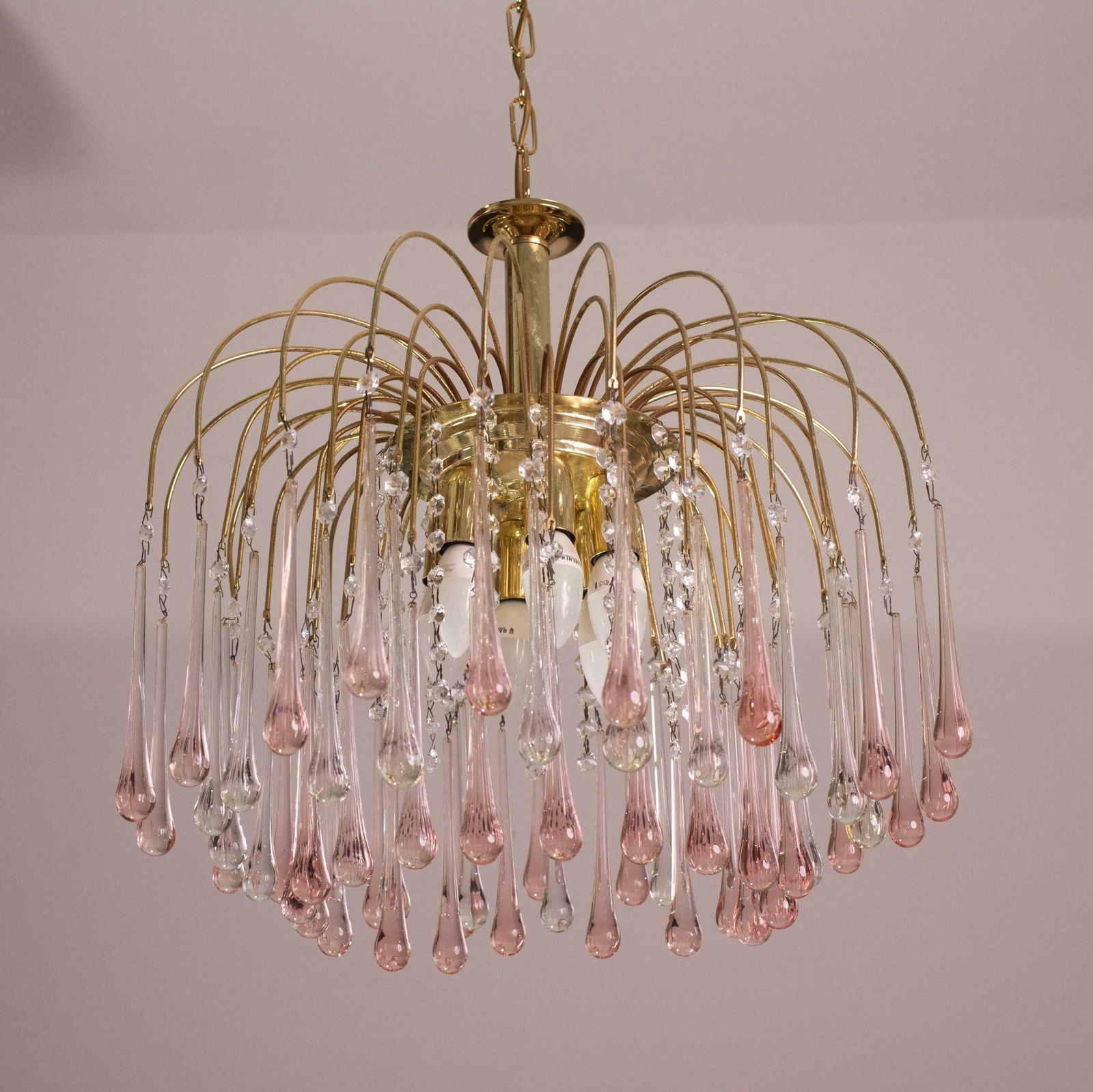 Lady Barbara, Murano Chandelier Pink And White Drops, Venini Style, 1970s photo Lighting