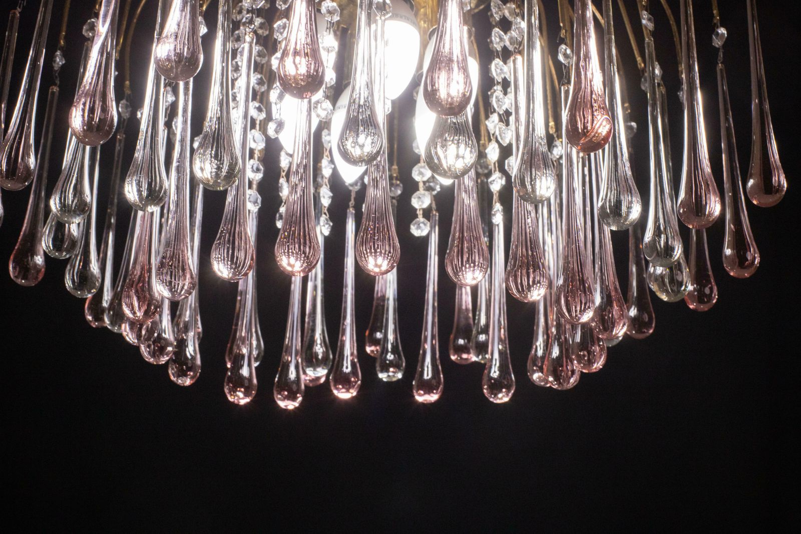 Lady Barbara, Murano Chandelier Pink And White Drops, Venini Style, 1970s photo vintage
