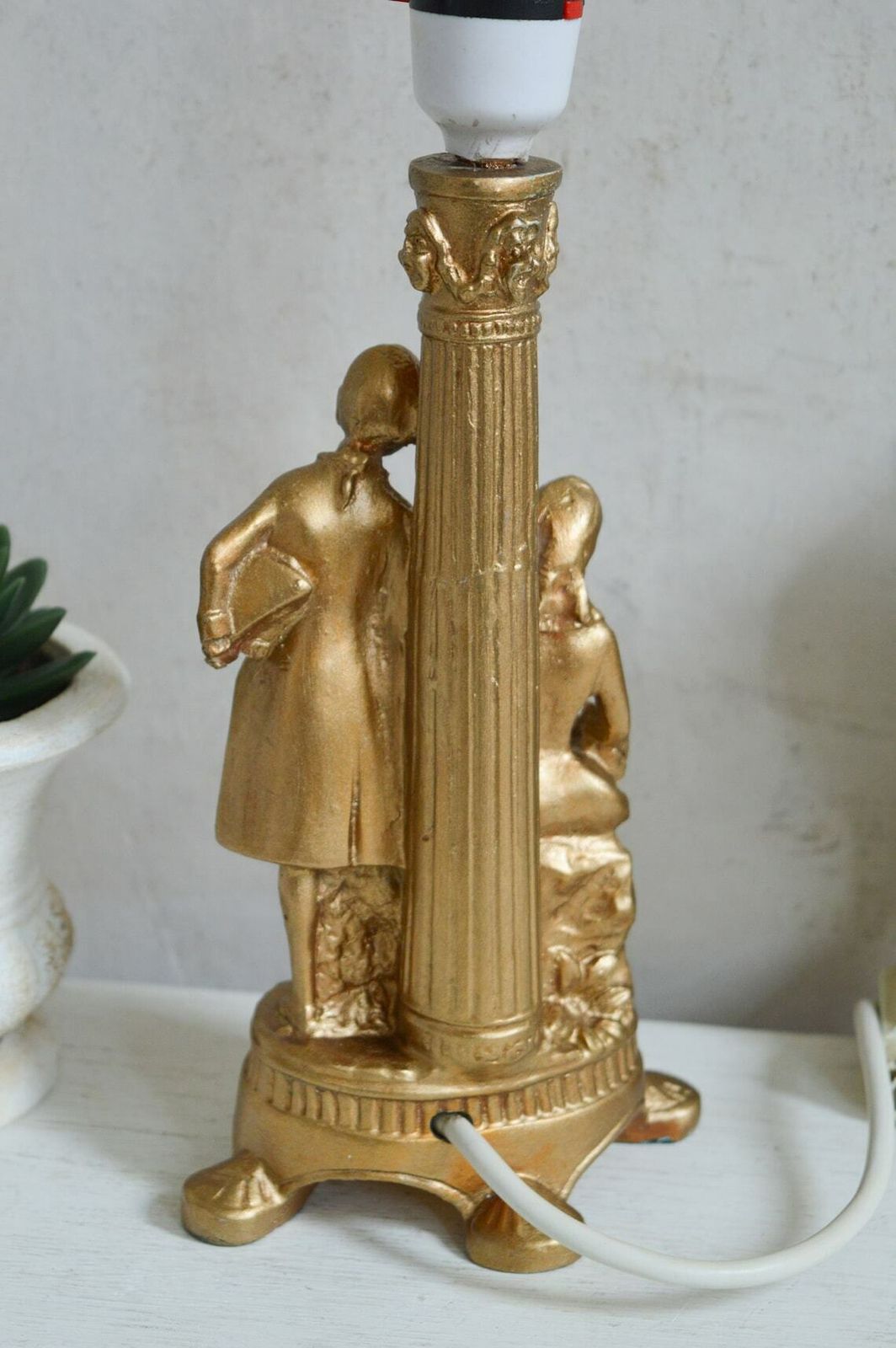 Rare Vintage Gold Victorian Man And Lady Table Lamp 1960s 4 Footed Ornate Figurines Night Light photo 55.0